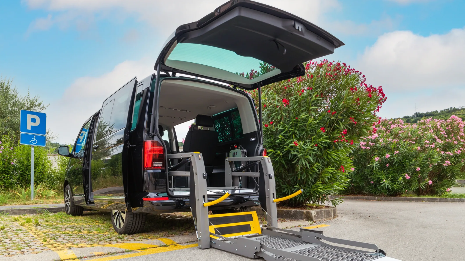 Bariatric medical transportation van with reinforced lift system in Jacksonville FL